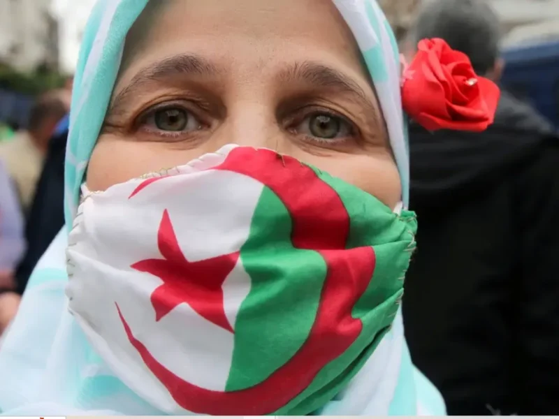 دعم نسائي مميز .. التسجيل في برنامج منحة المرأة الماكثة بالبيت الجزائر فرصة ذهبية