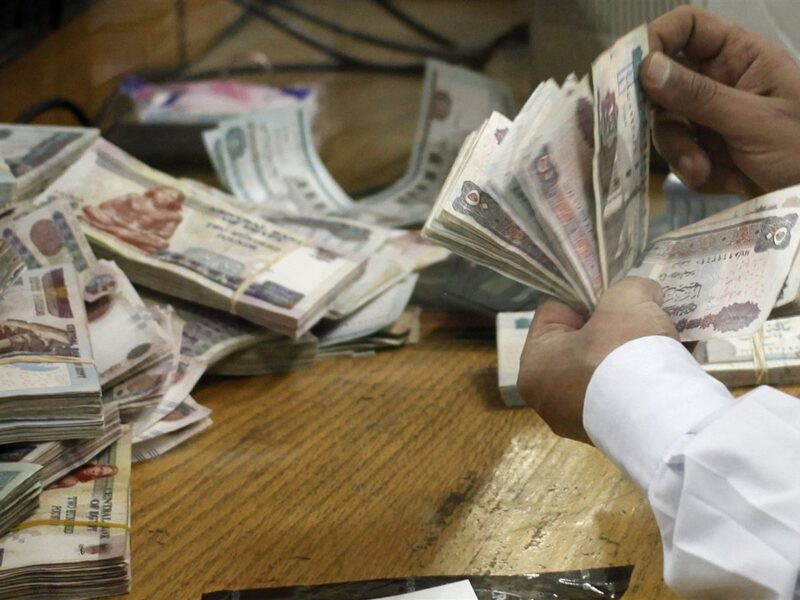 الزيادة دي هتفرّح الكل.. موعد رفع الأجور والمعاشات في الجزائر 2025