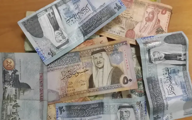 زيادة سلم رواتب العسكريين