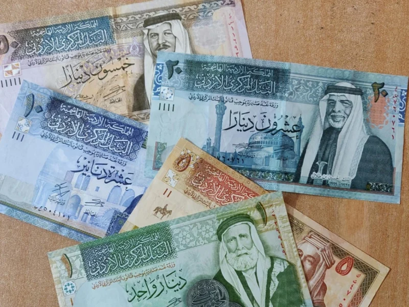 رواتب المتقاعدين العسكريين