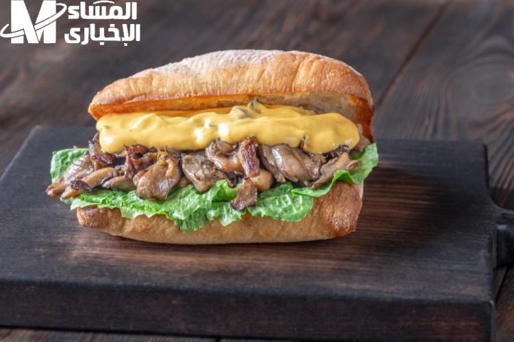 ساندويش ستيك بالجبن