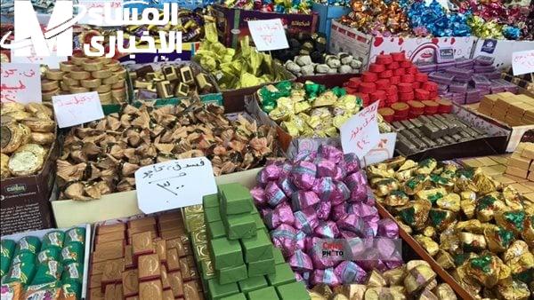 الشيكولاتة نزلت بأنواعها .. تعرف على سعر كيلو الشيكولاتة المحلية والمستوردة 2025 طعم خرافي