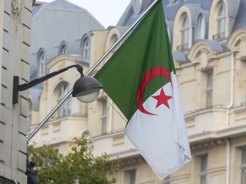المعاش اتبدل بالعمر الجديد .. سن التقاعد في الجزائر 2025 قرار نهائي