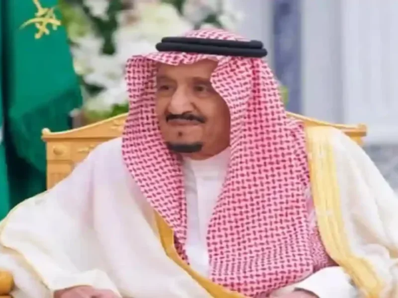 الملك قرر يفرح الناس.. مكرمة مالية جديدة 1446 توصل فلوسها لجيب المحتاجين في السعودية