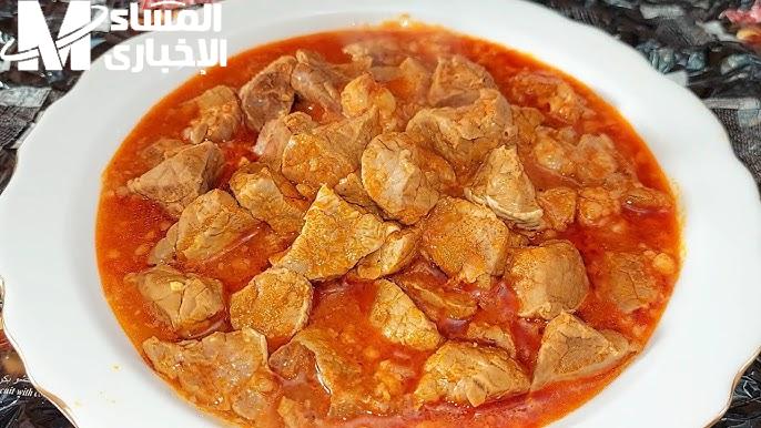 فشة بصوص حمرا يجنن .. طريقة عمل الفشة بالصلصة بخطوة سهلة