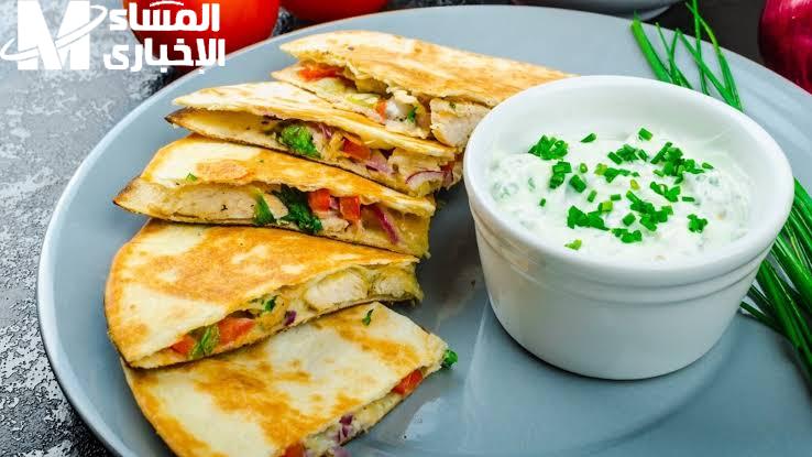 الكاساديا رجعت بحجم جديد.. كاساديا بالدجاج ميني خفيفة مشبعة
