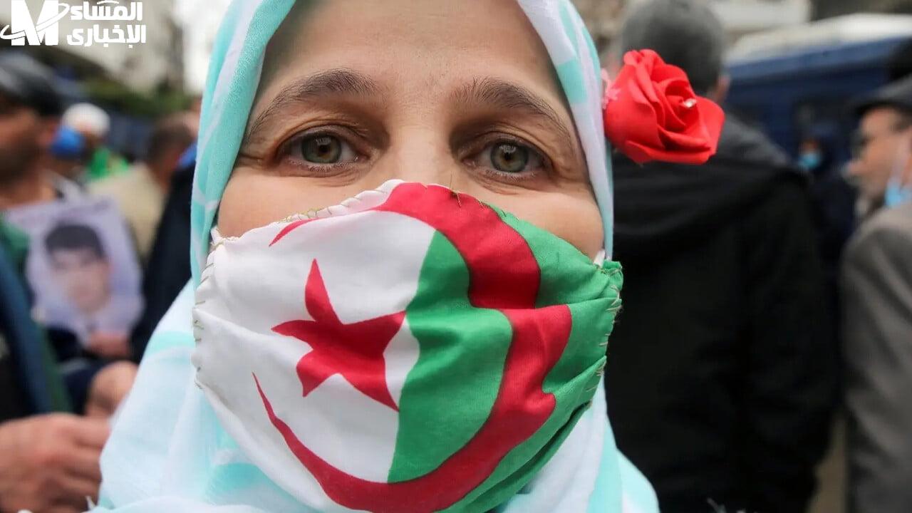 منحة المرأة الماكثة في البيت