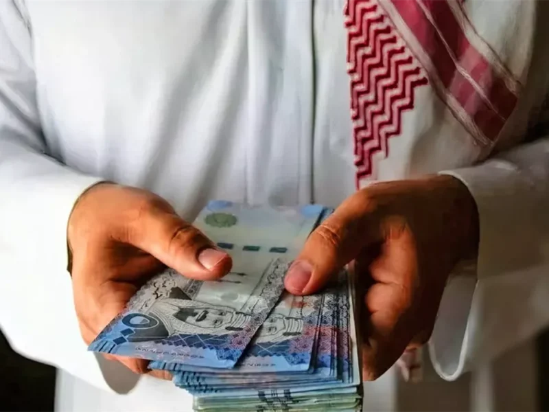 سعي المملكة العربية السعودية إلى تعزيز منظومة الخدمات الرقمية وتيسير الإجراءات المالية لموظفي الدولة