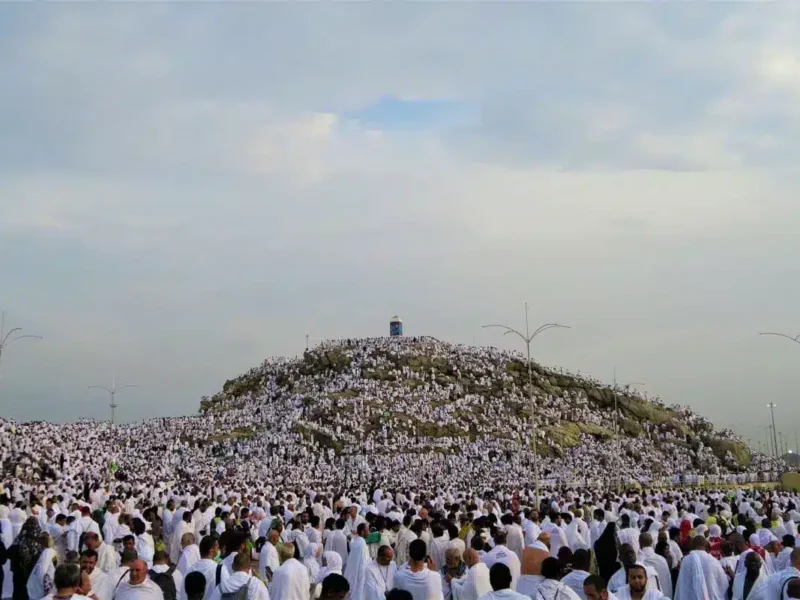 الإجازة اتحسبت رسميًا دلوقتي .. موعد وقفة عرفات وعيد الأضحى 2025 فلكيًا وعدد أيام الإجازة للموظفين رزنامة رسمية