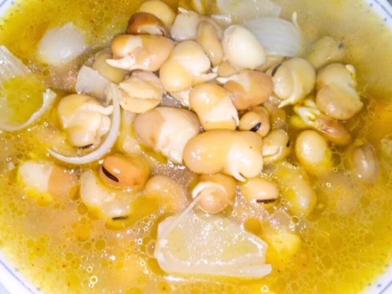 الفول النابت شوربة صحية وطعمها خطير وجاهزة بسهولة في بيتك!!
