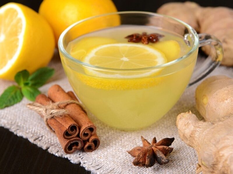 كوب ماء في الصباح..  مشروبات طبيعية تساعد على التخسيس