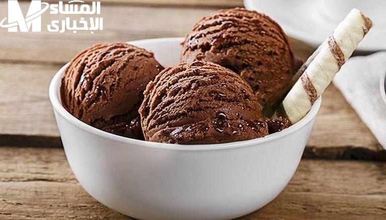 الكاكاو متجمد.. آيس كريم الشوكولاتة بالكاكاو طراوة وطعم