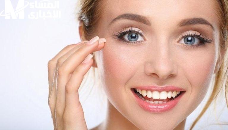 خلي وشك ينور زى القمر من أول استعمال.. خلطات طبيعية تفتيح وترطيب من غير تعب ولا تكاليف