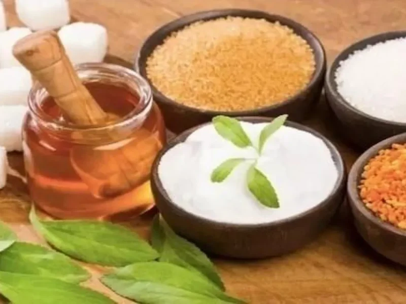 لو بتحب الطعم الحلو  وخايف من السكر… بدائل طبيعية للسكريات لصحة أحسن