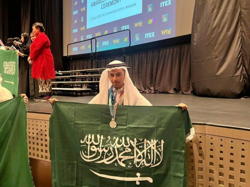 تفوق علمي يسطع في ماليزيا…تعليم جازان يكسب الميداليتين الذهبية والفضية في معرض ITEX 2025