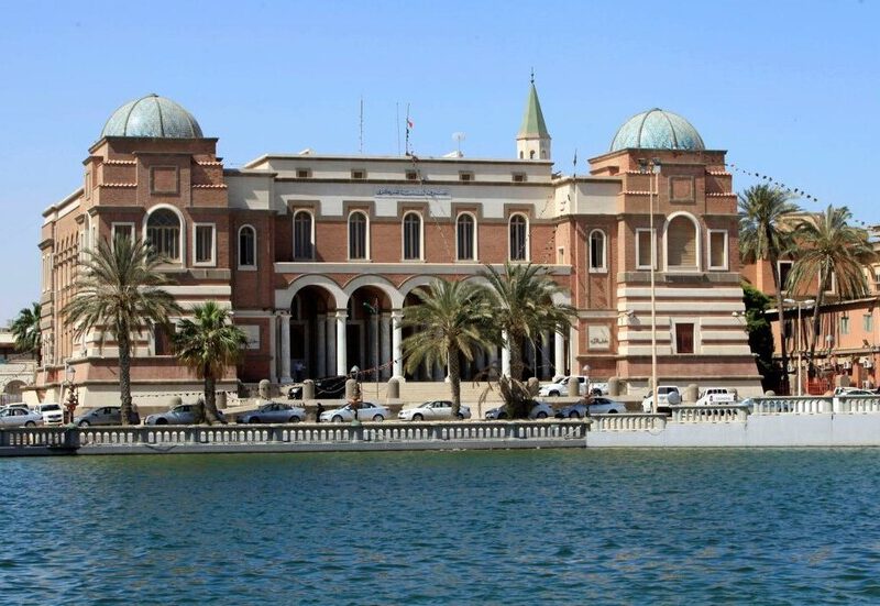 يلا هرول وخذ فرصتك.. التسجيل على 4000 دولار من مصرف ليبيا رسميًا دعم مالي