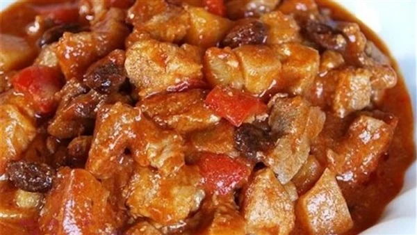 رشّ الصلصة بمهارة.. طريقة عمل الفشة بالصلصة لذة مميزة