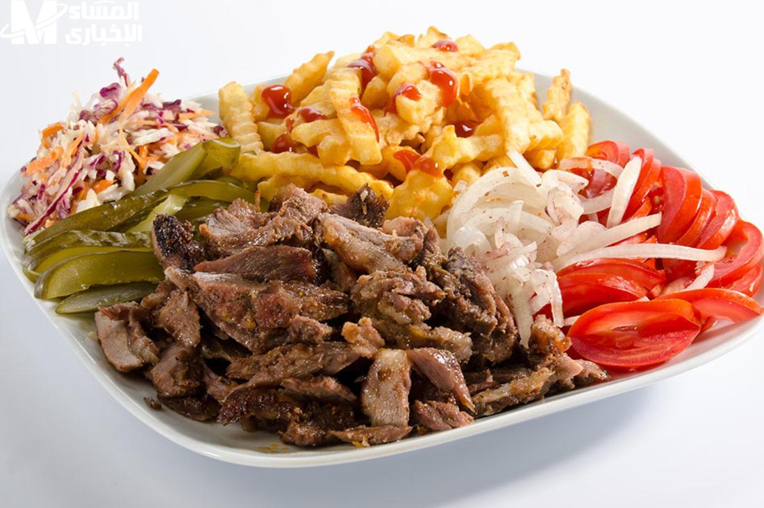 عمل سلطة الشاورما