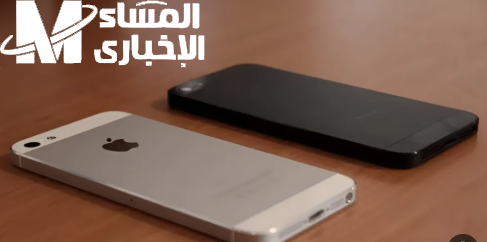 لن تصدق السبب الحقيقي…خبير تقني يكشف سر وضع البعض لهواتفهم مقلوبة على الشاشة والمفاجأة خارج كل التوقعات