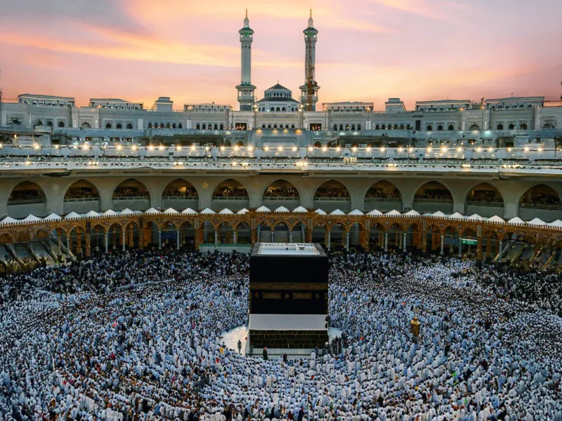 حج ميسر للجميع بدون عناء.. باقات الحجاج الرئيسية 2025 هتخلي الرحلة أحلام