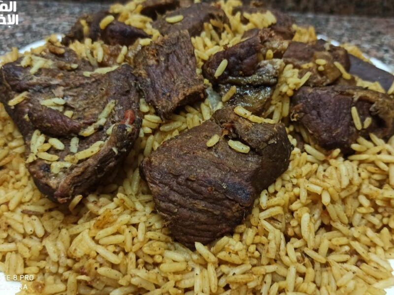 طريقة أصيلة للطبق المشهور.. عمل كبسة اللحم بالأرز البسمتي نفس نكهة الخليج في بيتك