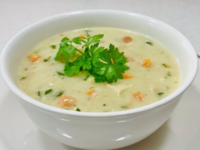 بالكريمة أو من غير.. طريقة عمل شوربة الشوفان بالدجاج للرجيم
