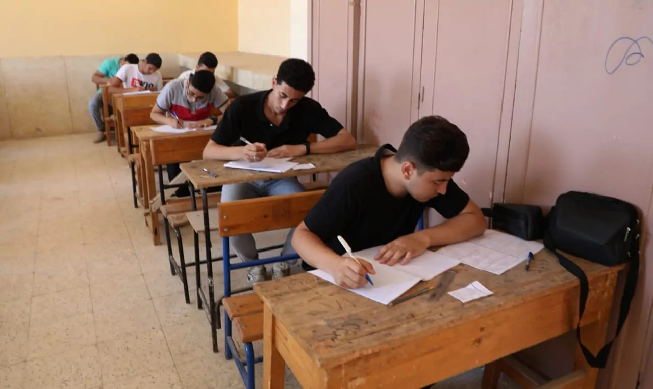 التسجيل في المدرسة الفندقية