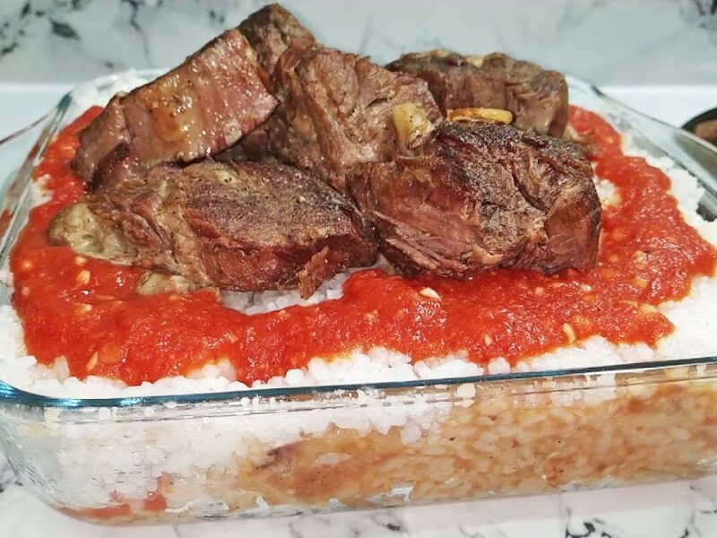 من أكلات الأجداد..طريقة عمل الفتة المصرى بالثوم والصلصلة