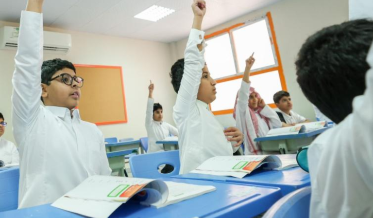 الطلبة قاعدين يعدّوا.. متى تبدأ الإجازة الصيفية في السعودية الجدول اتحدّد تخطيط مسبق