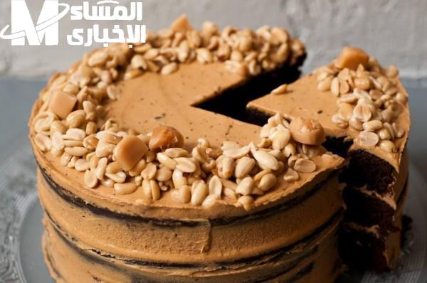 تشيز كيك الفول السوداني رهيب.. تشيز كيك زبدة الفول السوداني طراوة ساحرة