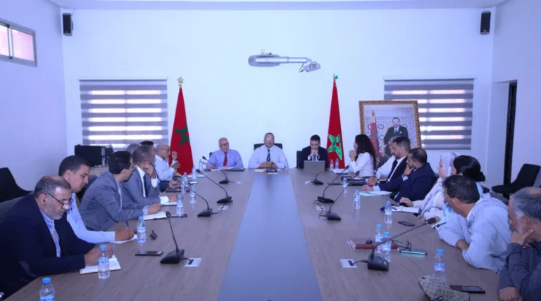 كيفية التسجيل والحصول على جواز الشباب في المغرب