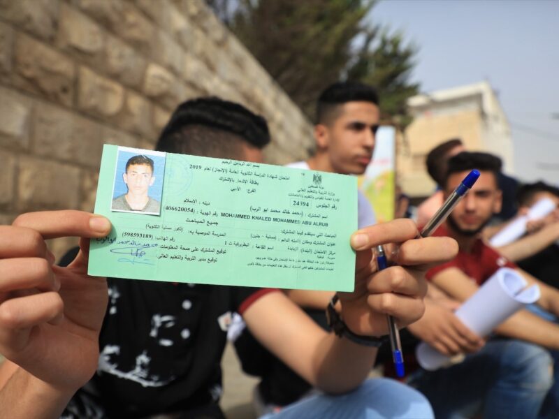 احسب معدلك بسهولة.. كيفية حساب معدل التوجيهي 2025 في الأردن بطريقة مبسطة