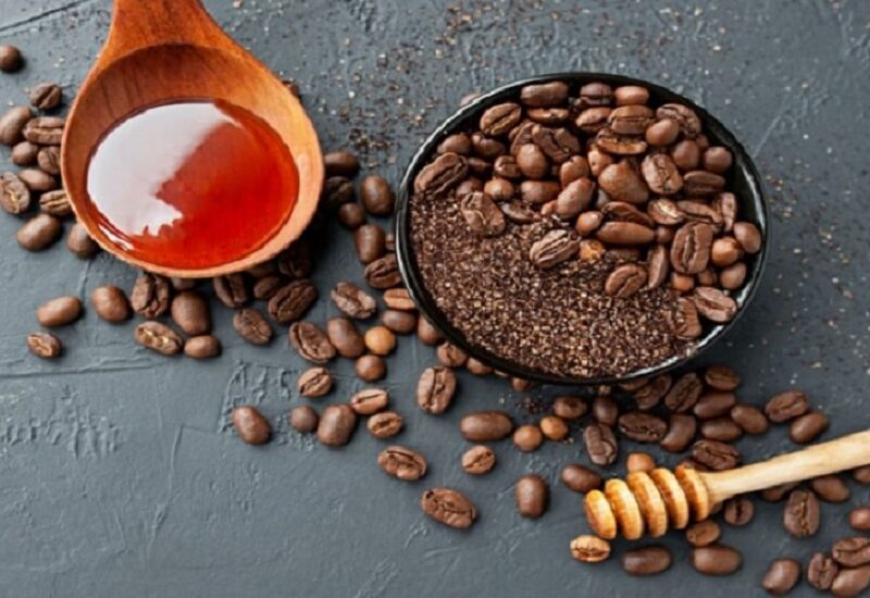 طبيعي ومجرب.. خلطة القهوة والعسل رائعة للبشرة الحساسة
