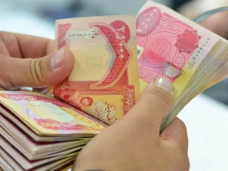 المالية العراقية تبدأ نزول رواتب المتقاعدين