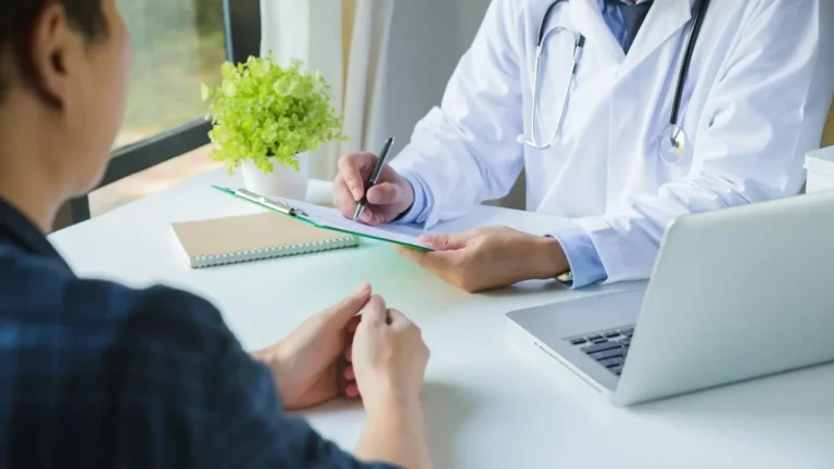 العمالة في جيبك خلاص.. طريقة حجز موعد للفحص الطبي العمالة الوافدة في الأردن 2025 تيسير مهم