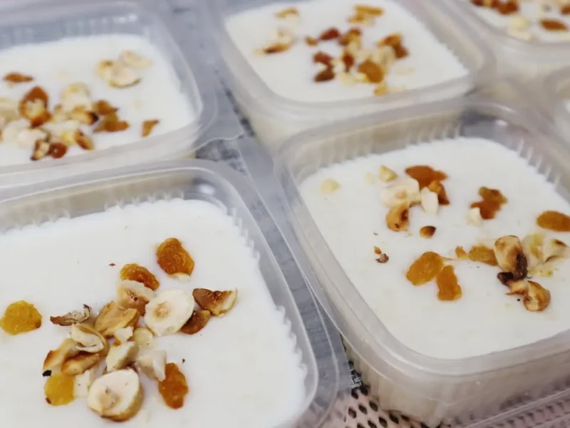 الرز باللبن تحفة فعلًا.. طريقة اطباق الرز باللبن وسر كرمشة الوش زي المحلات