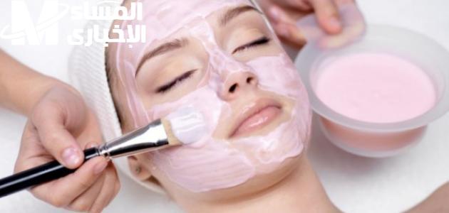 نظّفي بشرتك دون تكلفة.. ماسكات منزلية لتنظيف وتفتيح البشرة إشراقة ملحوظة