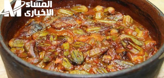 سخّن الفرن باحتراف.. طريقة عمل صينية البامية باللحم سحر شرقي