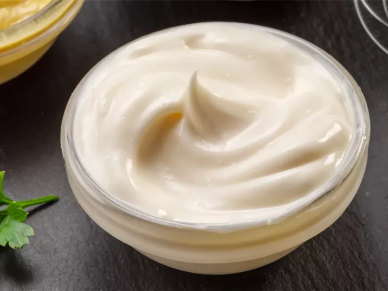 مايونيز المطاعم جاهز.. طريقة عمل مايونيز المطاعم قوام كريمي بجنون طعم ناعم