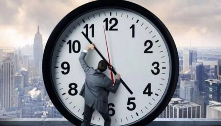 استعد تغير الساعة.. موعد انتهاء التوقيت الصيفي 2025 في مصر التاريخ الرسمي هنا