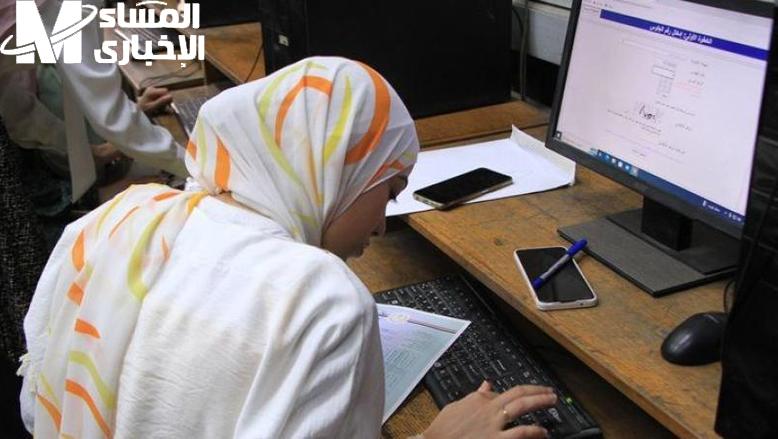 تجاري مش تقليدي خالص.. من 190 درجة تنسيق دخول مدرسة التجارة 2025/2026 بعد الإعدادية في محافظات مصر