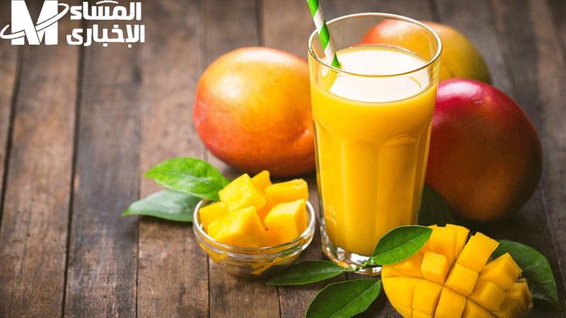 هيبرد على قلبك … عصير المانجا من أفضل أنواع العصائر التي يفضلها المعظم في ظل موجة الحر هذه اعمليه بكل سهولة